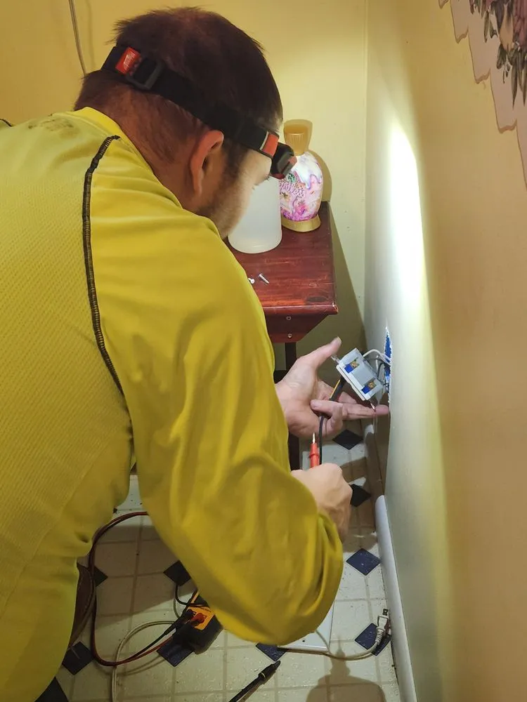 Slide of 1 Wise Electrician