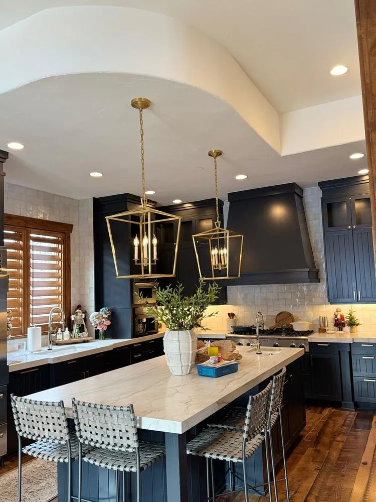 Slide of 10 Point Services