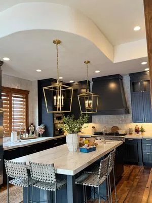 10 Point Services Logo