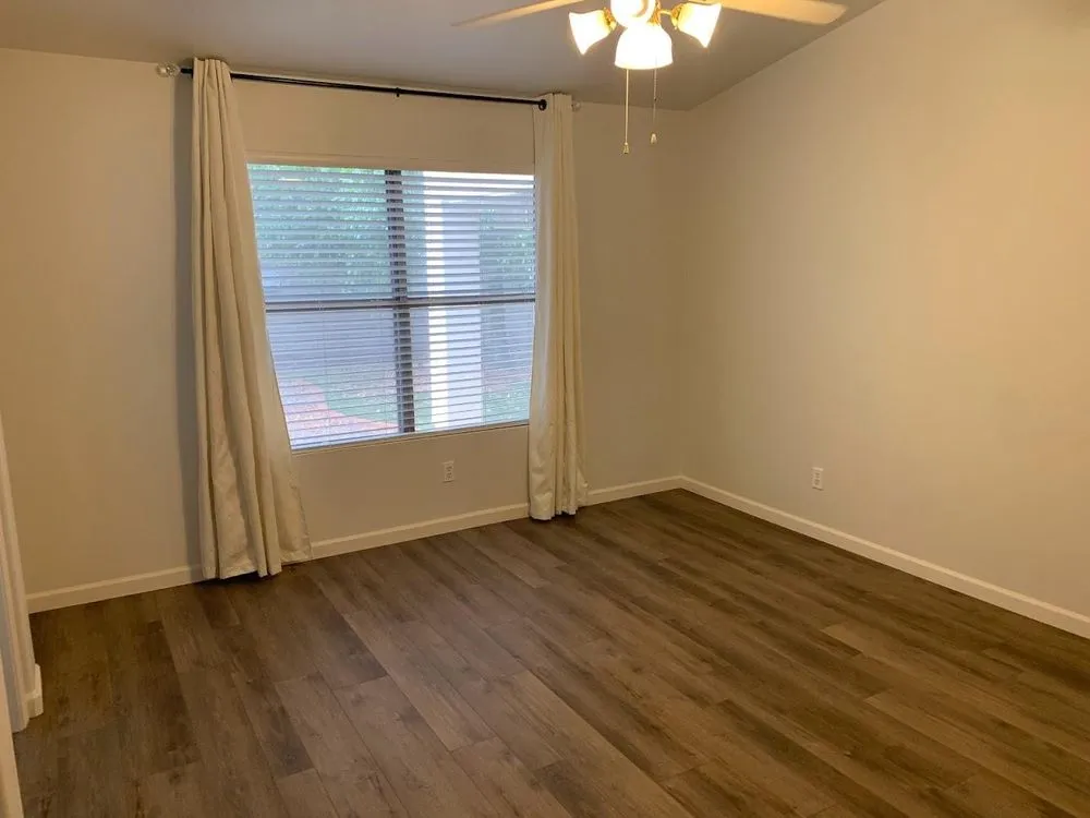 Slide of 100% Electric