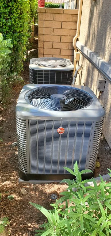 Slide of 12 Gauge Construction Services Inc