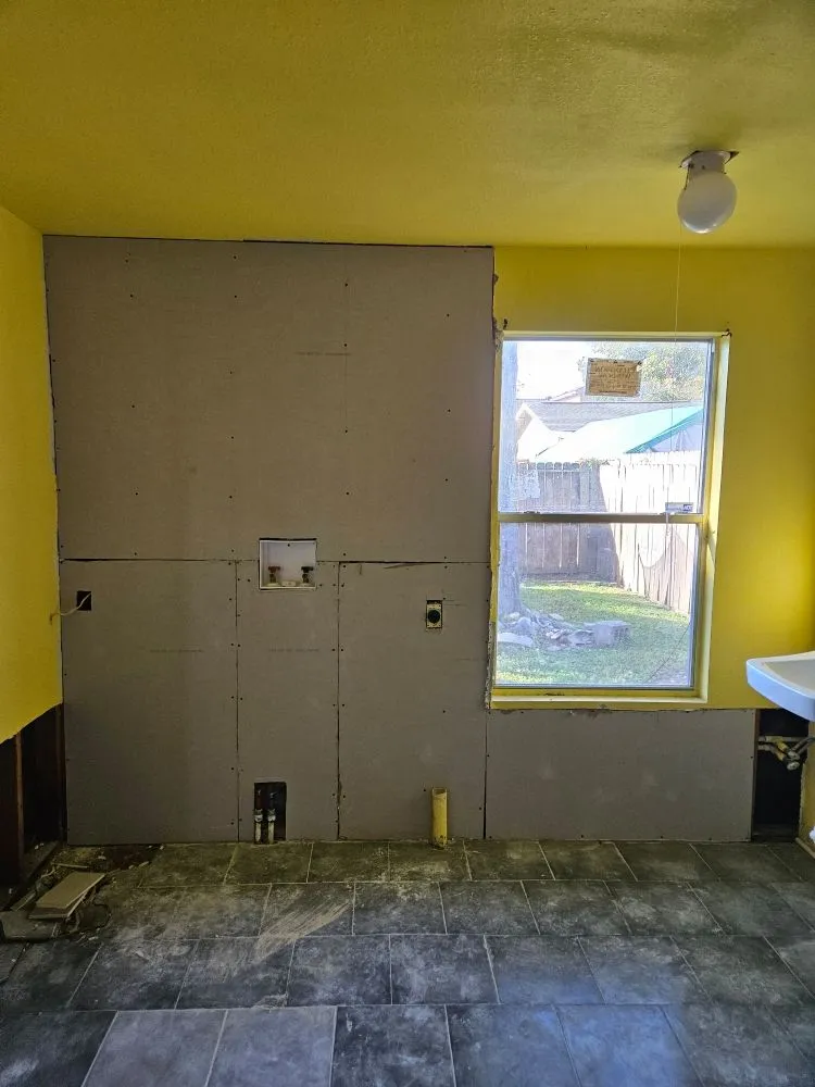 Slide of 12/3 Electric and Construction