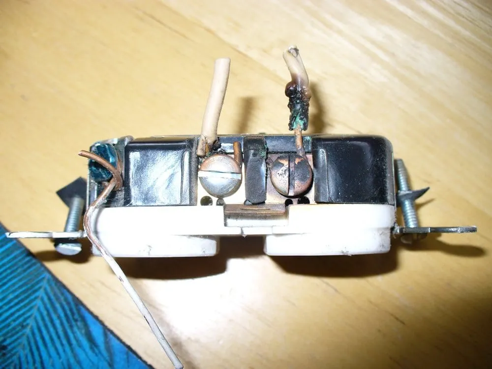 Slide of 123 Electric Service