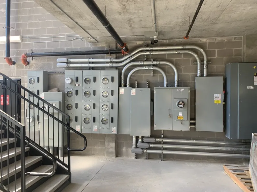 Expert circuit breaker repair in Round rock , TX by 1904 Electric & Solar
