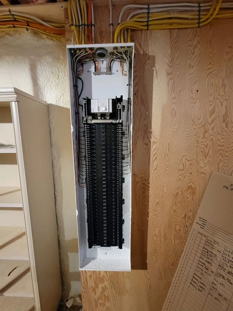 Reliable electrician providing wiring installation in Round rock , TX - 1904 Electric & Solar