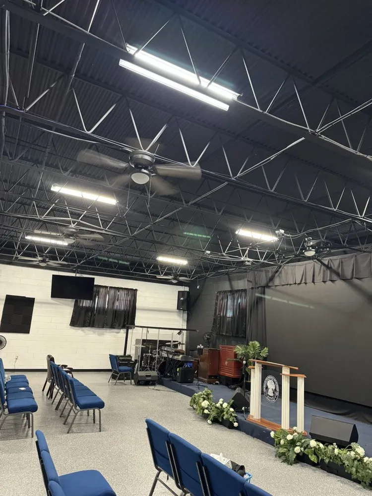 Slide of 1S1K Electric & Handyman Service