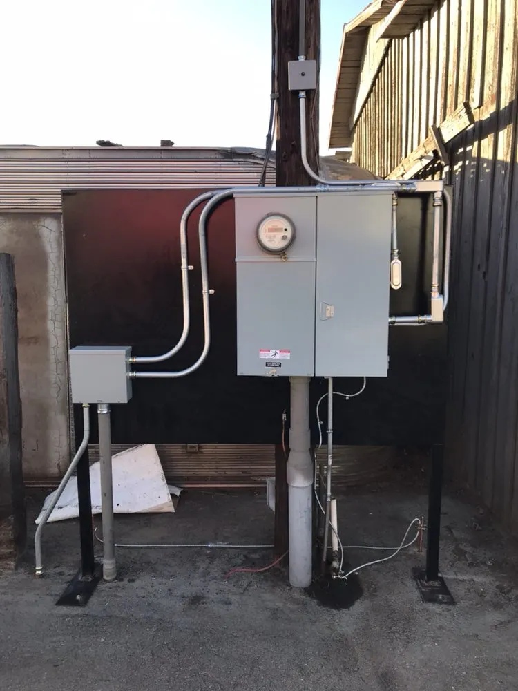 Slide of 1st Choice Electric