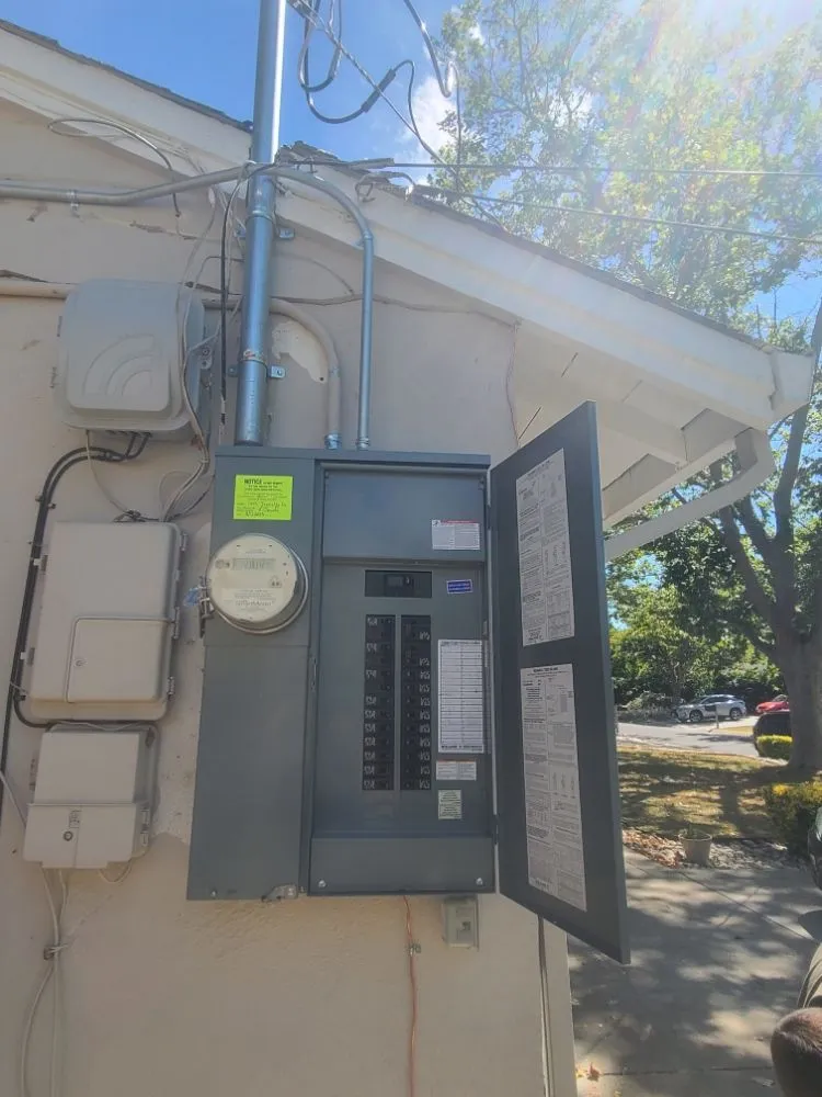 Slide of 1st Choice Electric Service