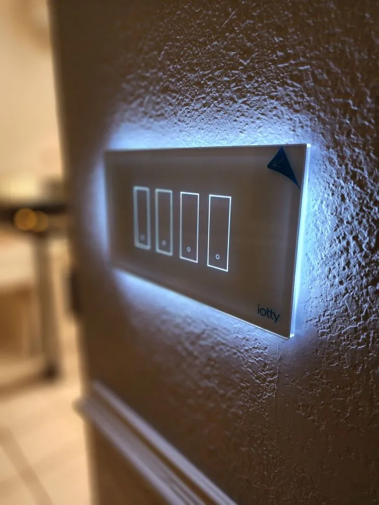 Licensed outlet and switch repair service in , - 24 Seven Electric