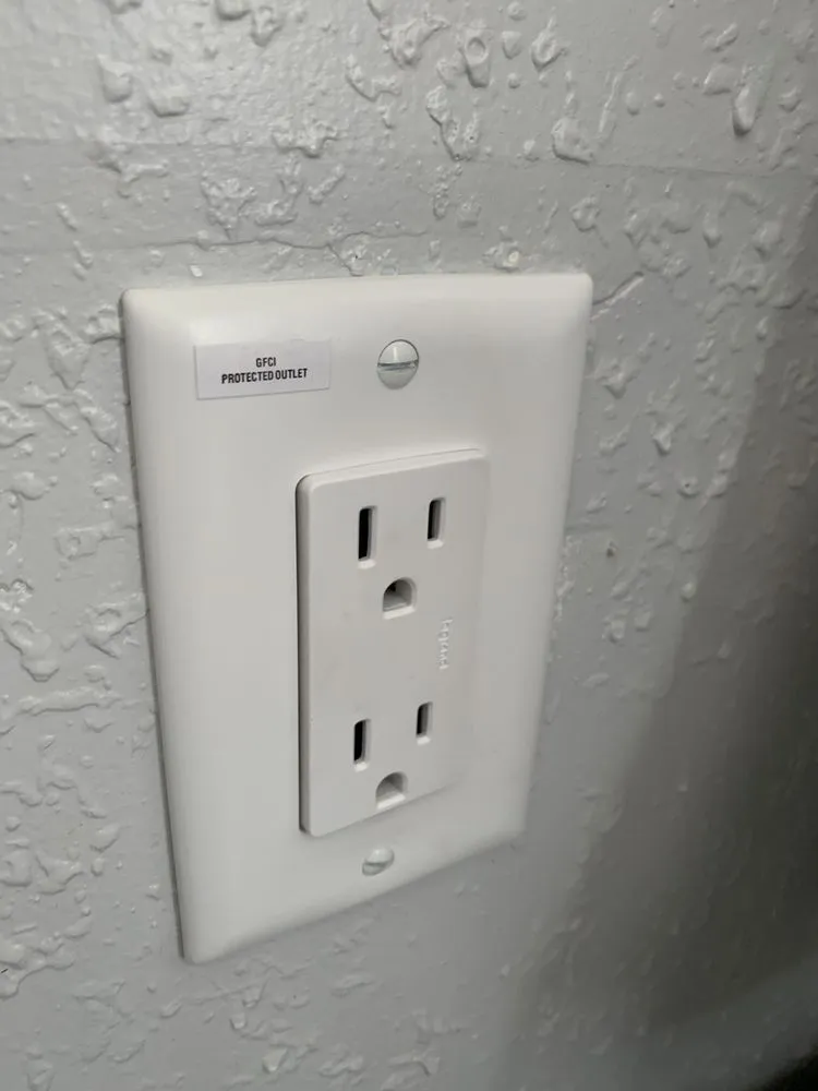 Slide of 24/7 Electric