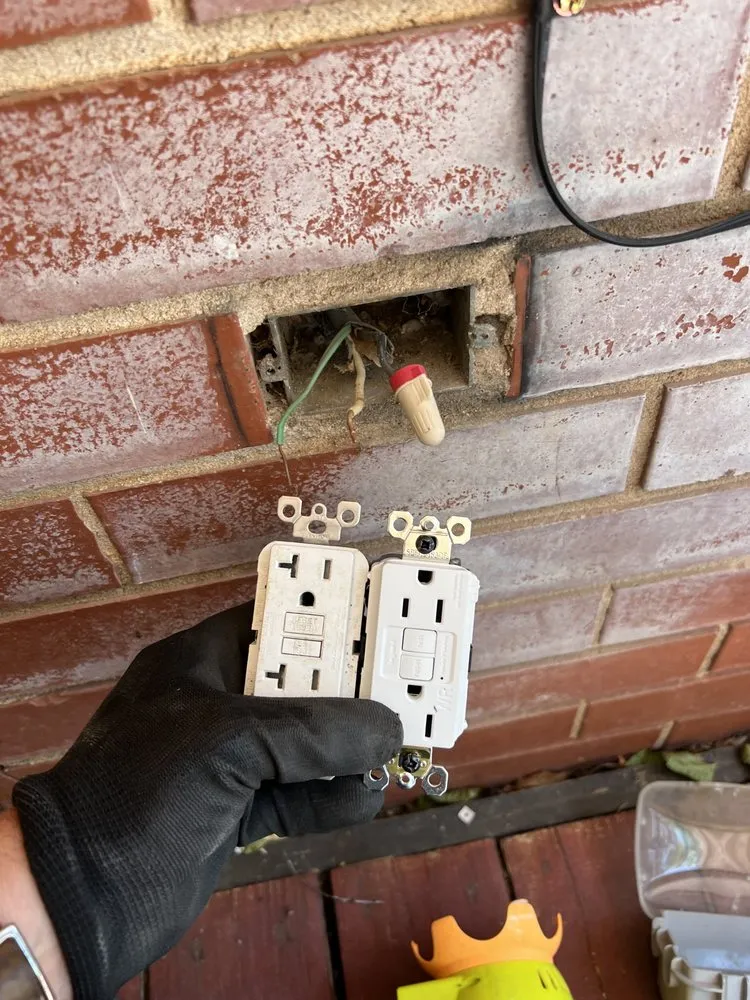 Certified electrical repair service in Mcloud, OK - 24/7 Electrical Services and Repairs