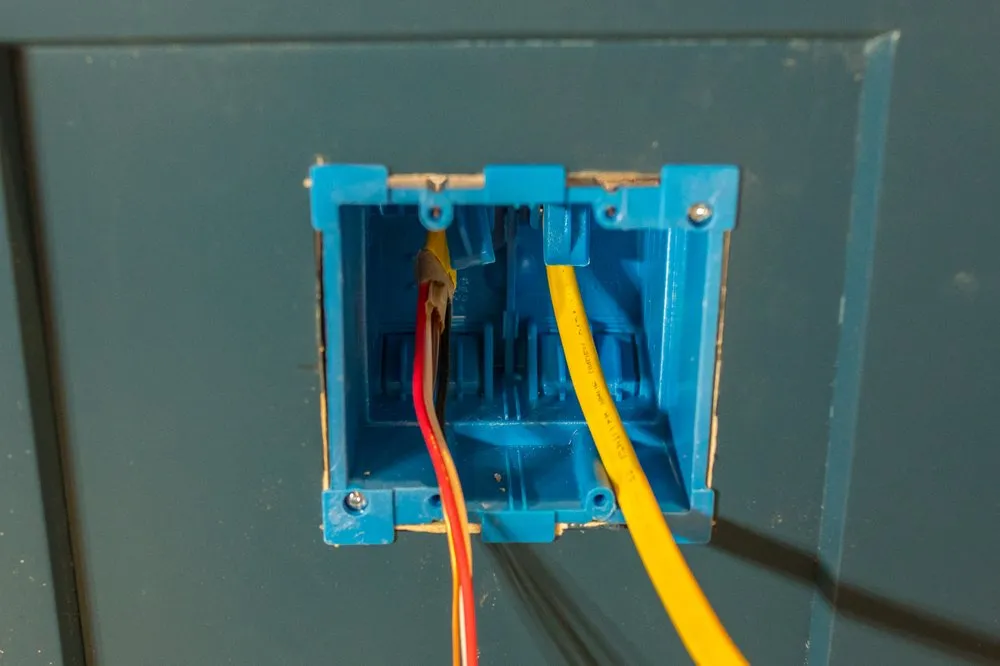 Professional electrician providing electrical repair in Mcloud, OK - 24/7 Electrical Services and Repairs