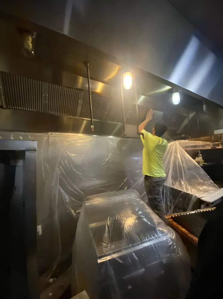 Slide of 24/7 Service Team