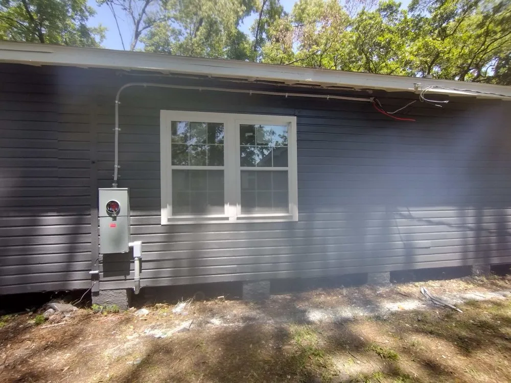 Slide of 251 Electrical Services