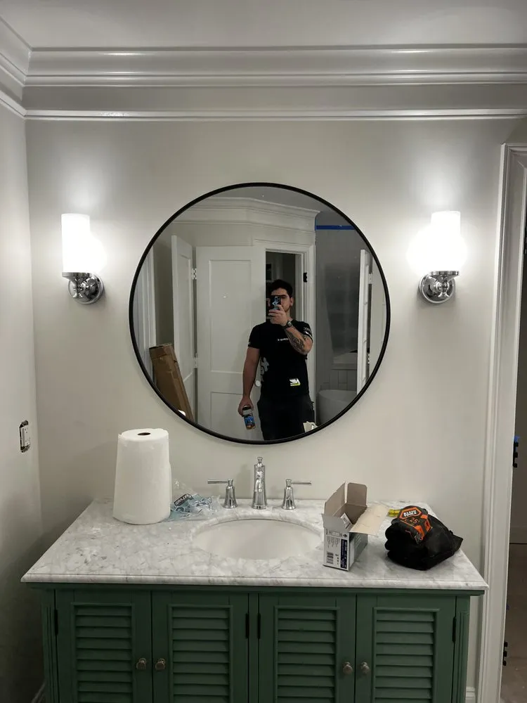 Licensed electrician providing wiring installation in , 