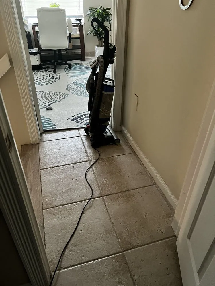 Slide of 2Easy Electric