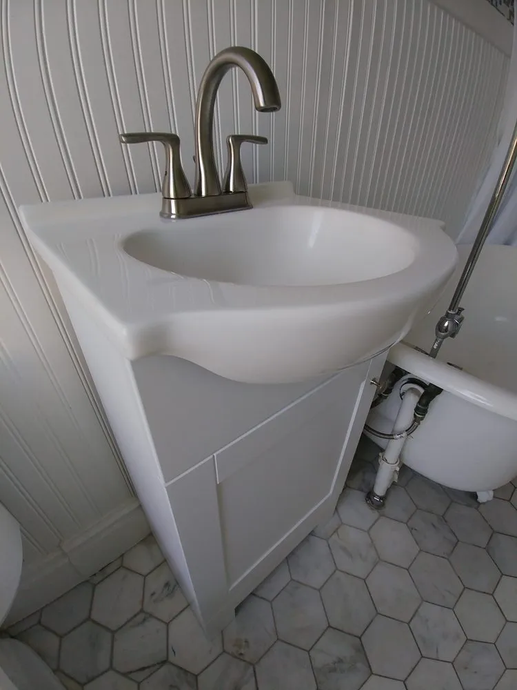 Affordable electrician providing wiring installation in Greater Landover, MD - 2K Home Services