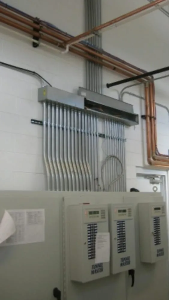 Slide of 2kings Electric