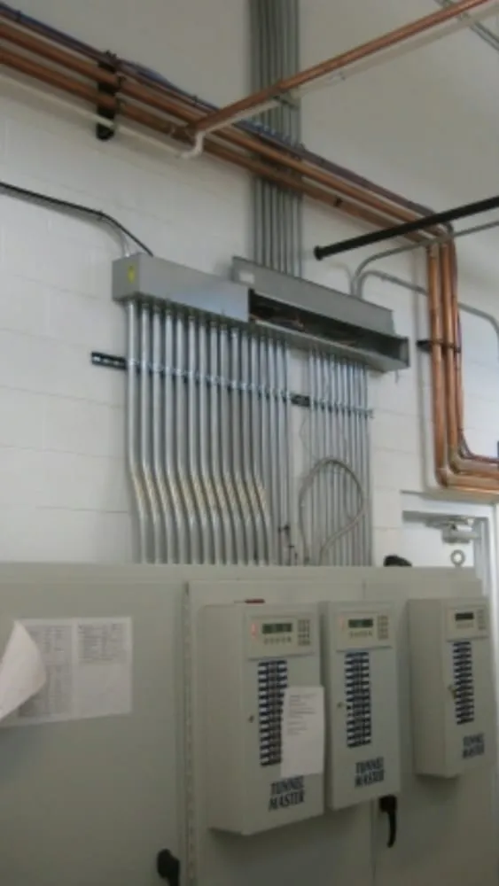 Slide of 2kings Electric