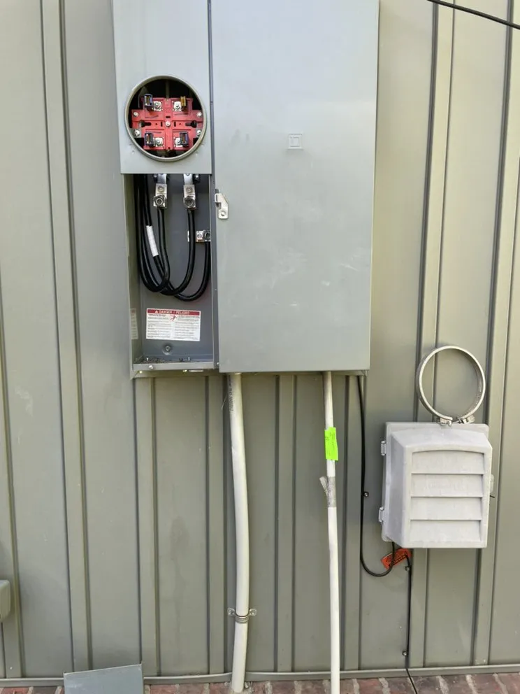 Slide of 2L Electrical Services