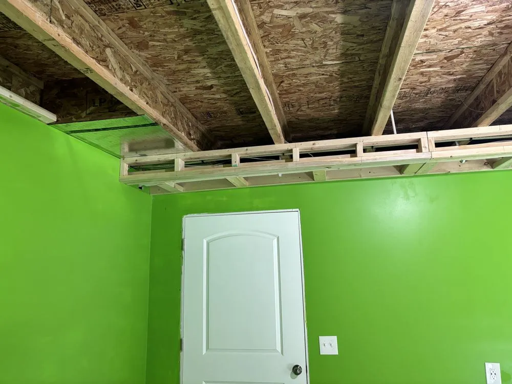 Slide of 3 Kings Mechanical