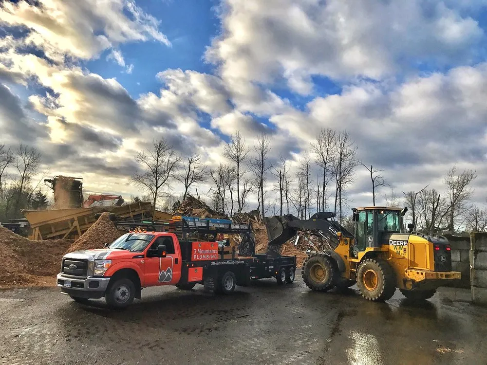 Slide of 3 Mountains Home Services