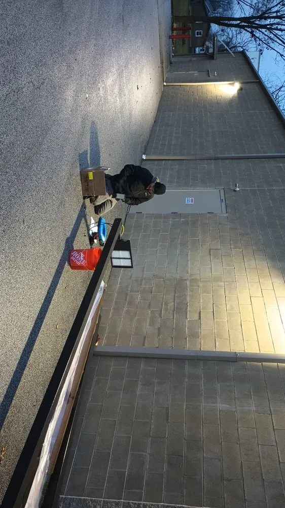 Slide of 3 Points Electric