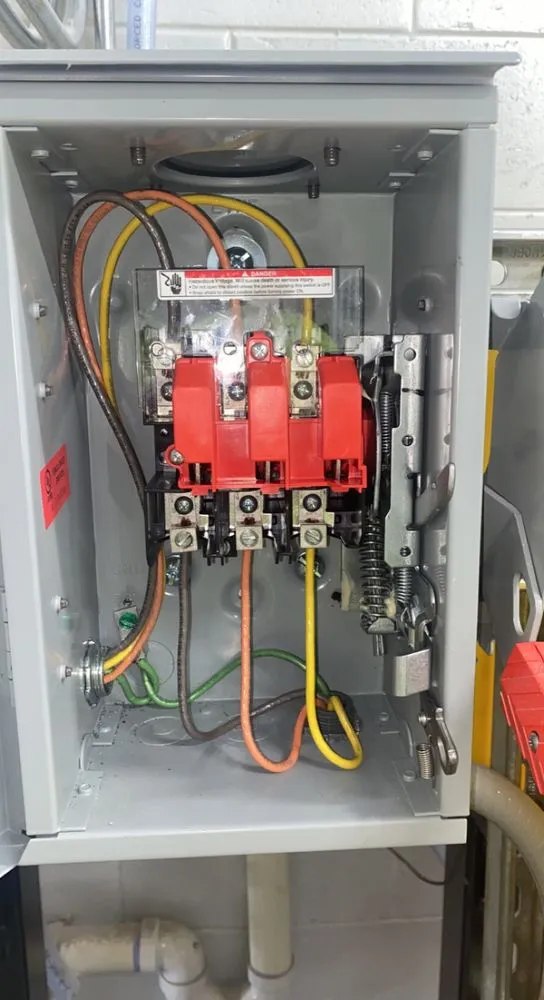 Slide of 365 General Construction & Electric