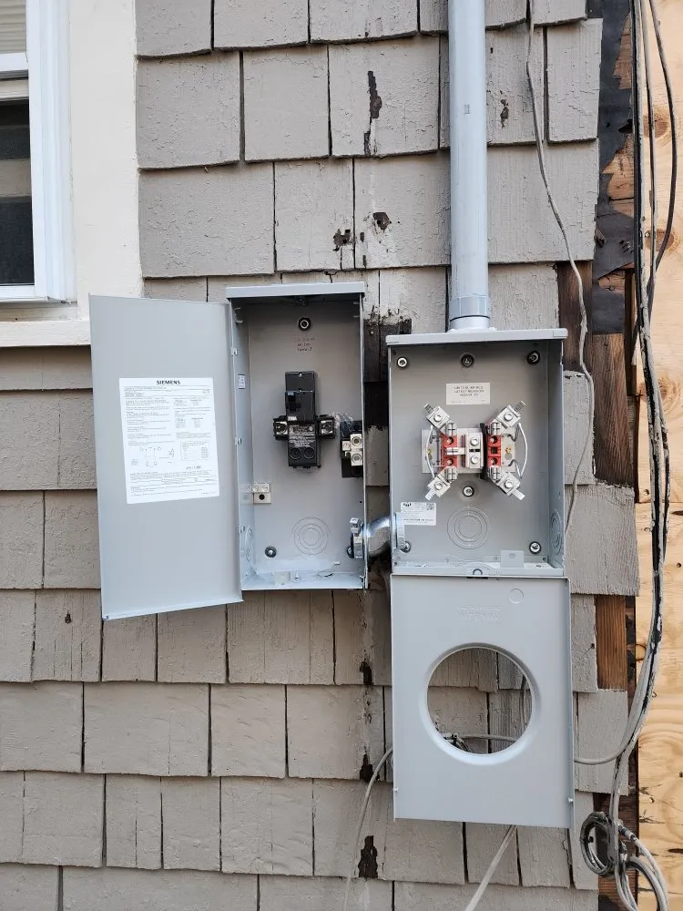 Slide of 369 Electrical Services