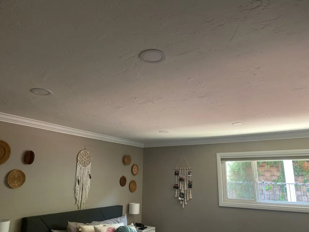 Trusted electrical service for homes in lighting installation, by