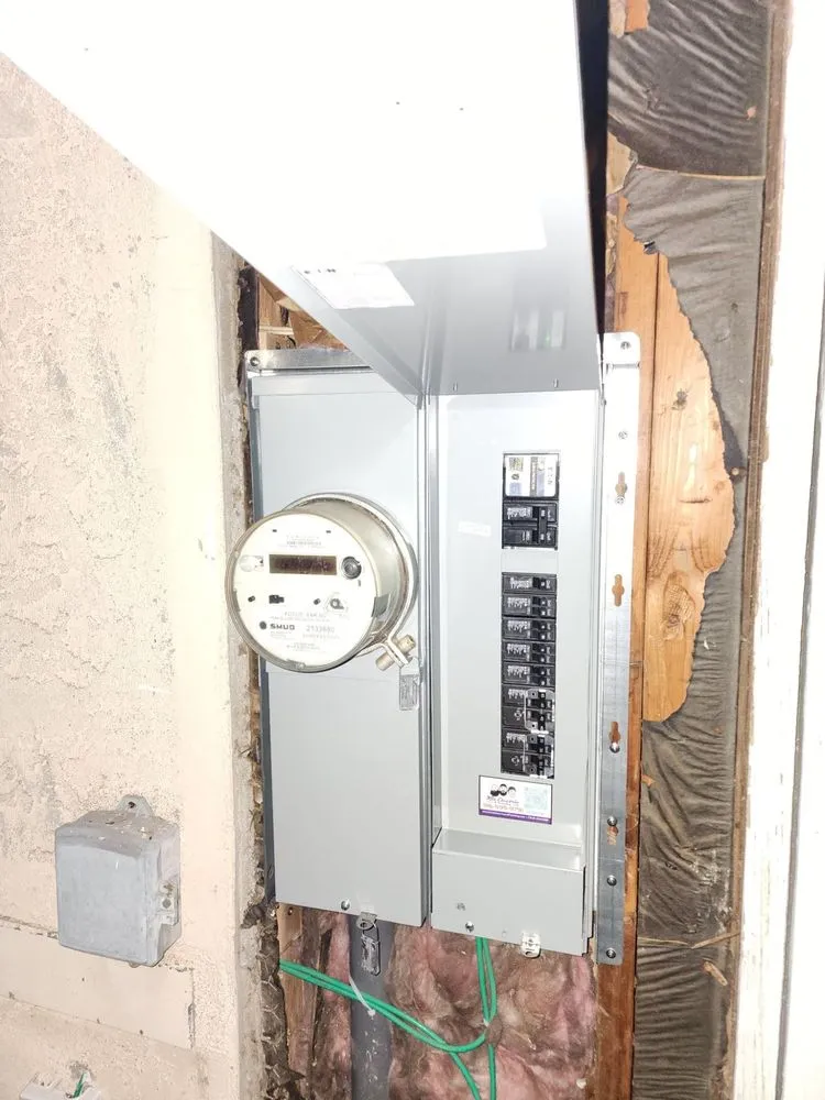 Slide of 3Js Electric