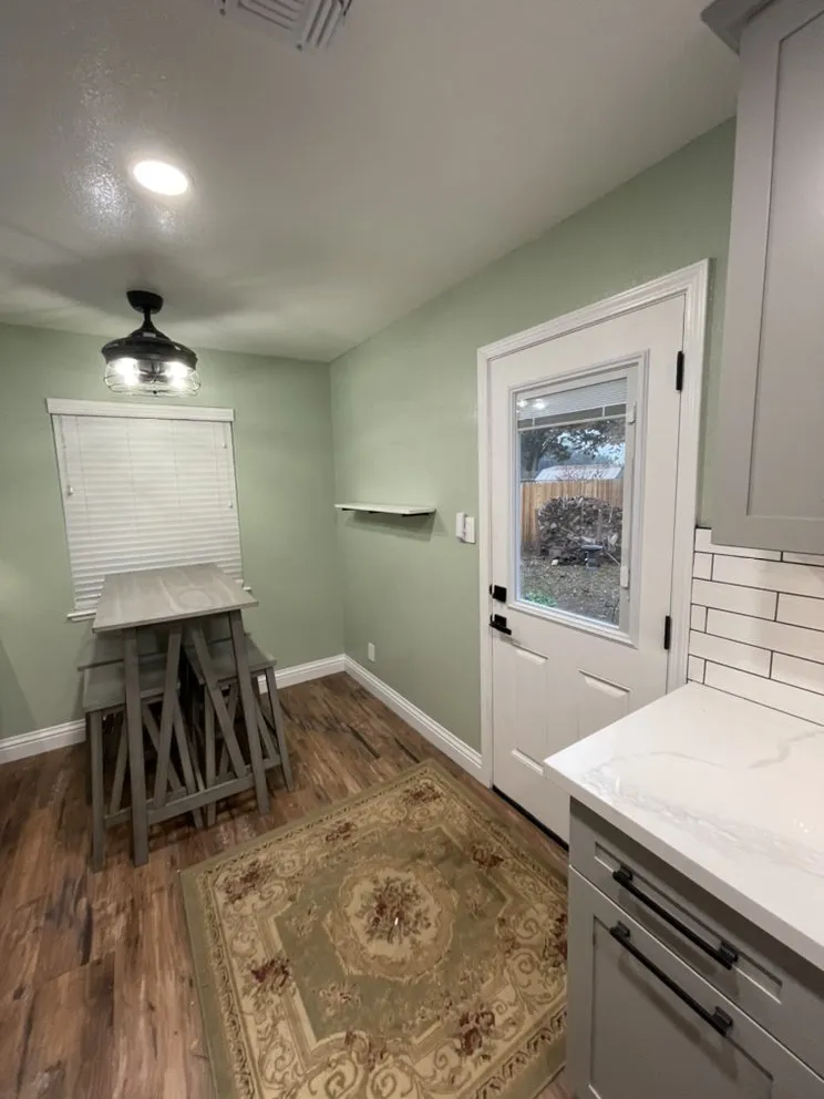 Slide of 3Js Electric