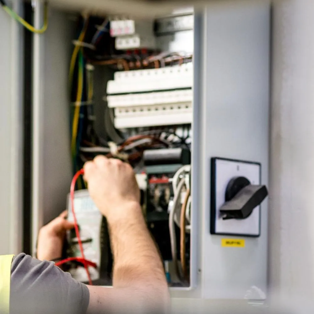 Slide of 3M Electrical Services