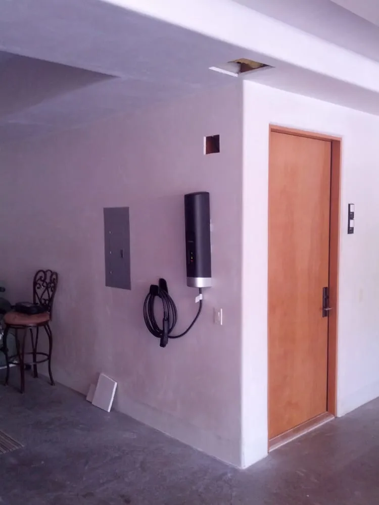 Slide of 3R Electric