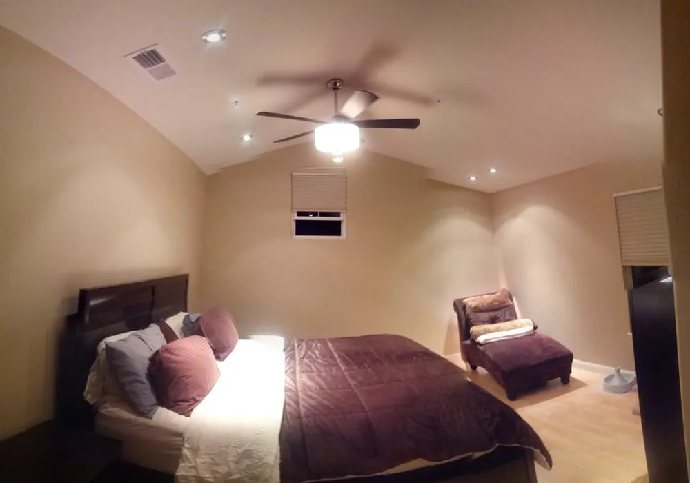 Slide of 3R Electric