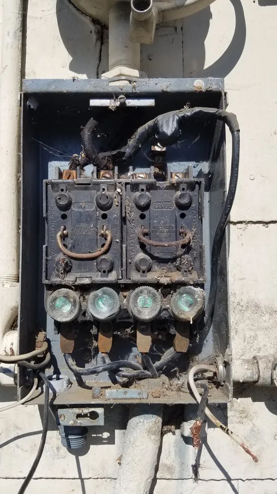 Slide of 3R Electric