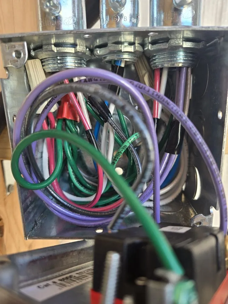 Slide of 3rd Rock Electric