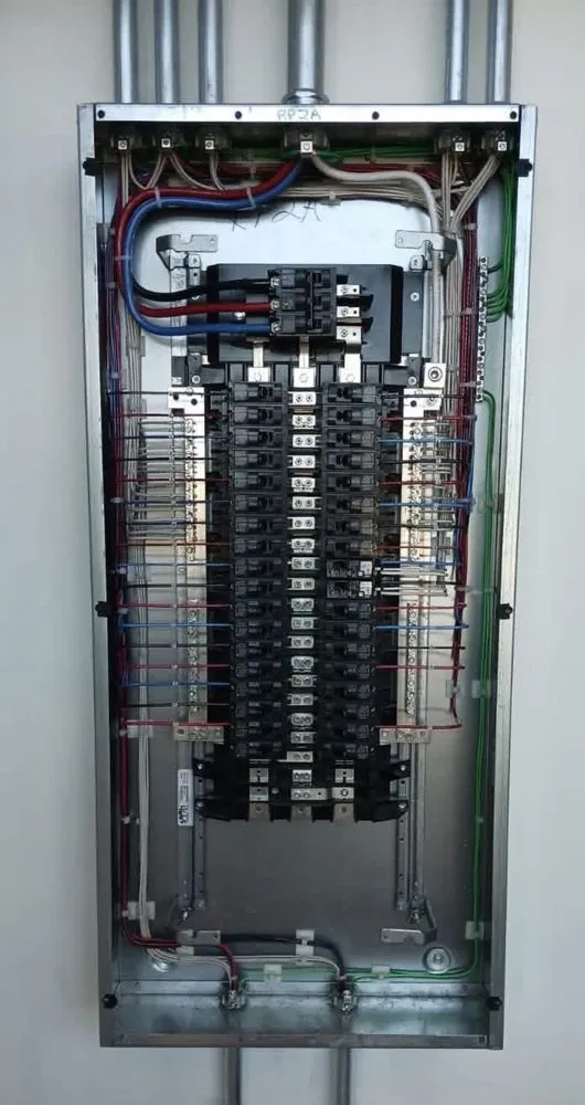 Slide of 3Z Electric