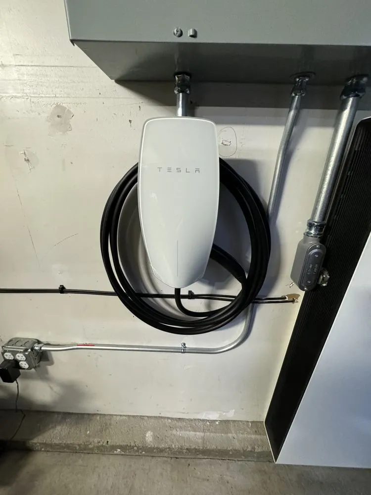 Slide of 3Z Electric