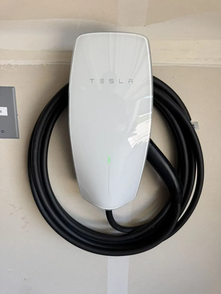 Slide of 3Z Electric