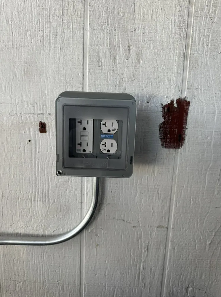 Slide of 3Z Electric