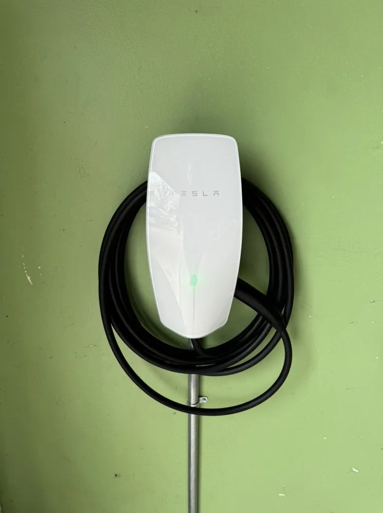 Slide of 3Z Electric