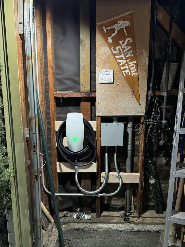 Slide of 3Z Electric