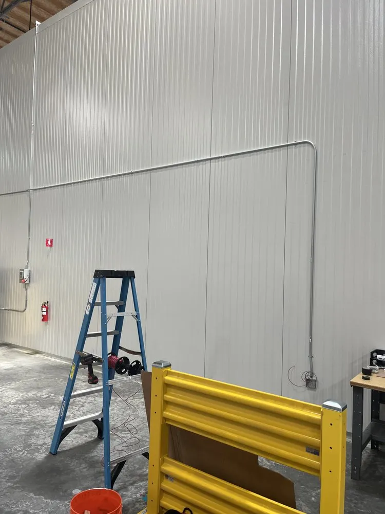 Slide of 4 Brothers Electric