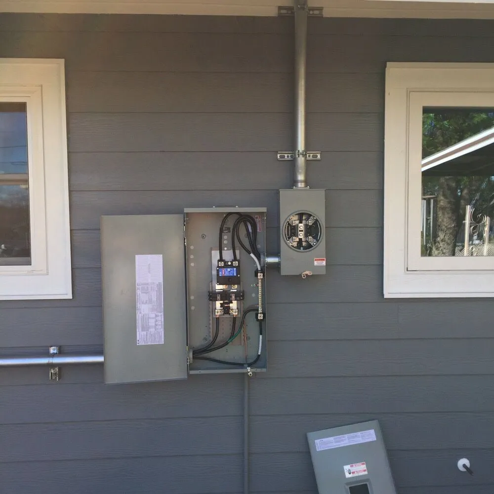 Trusted electrician providing emergency electrical service in Bandera, TX - 4 Seasons Services