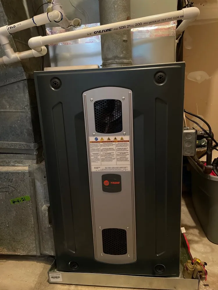 Slide of 4 Service Pros