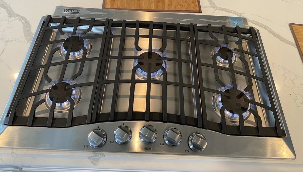 Slide of 4 Service Pros