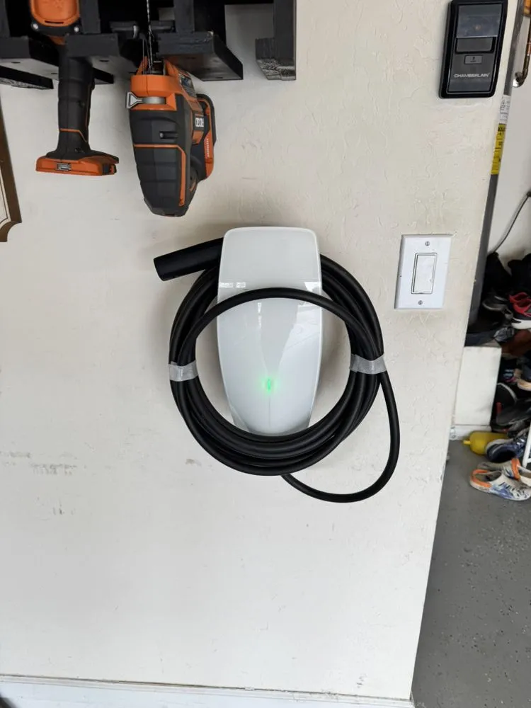 Reliable electrician providing lighting installation in ,