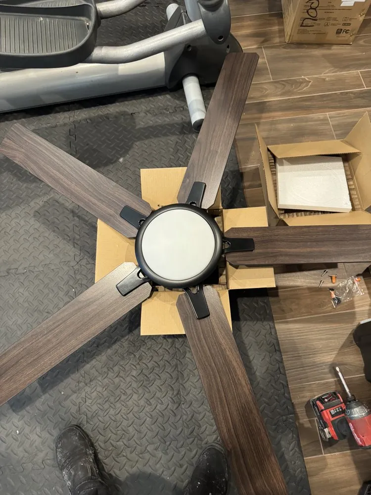 Slide of 4.0 Electric