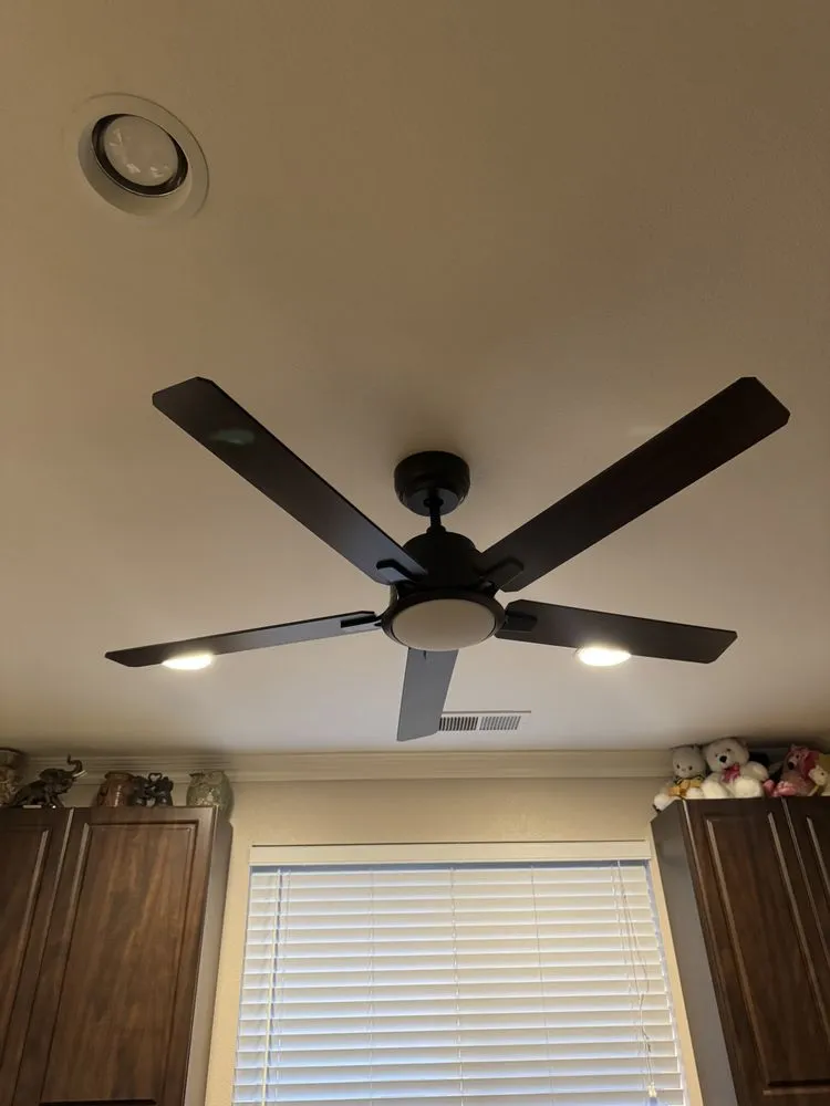 Slide of 4.0 Electric